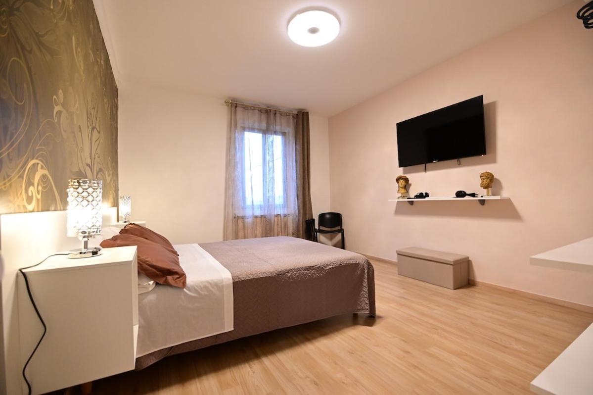 Bed and Breakfast La casa di Odessa Arcevia Esterno foto